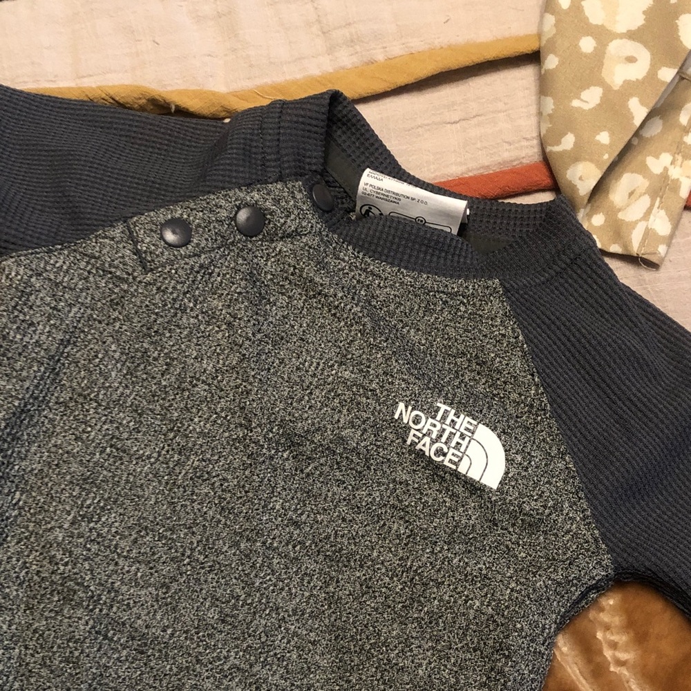 🖤NORTH FACE🖤 - Picture 2 of 5